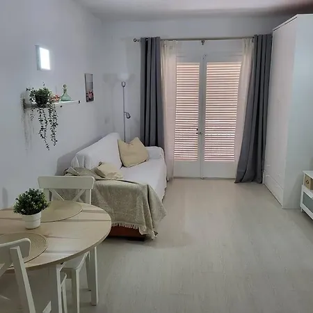 Apartamento A 100 M De La Playa!